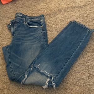 American Eagle blue jeans. Size 16 Regular